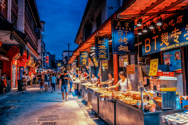 鄭州餐飲店設(shè)計公司夜經(jīng)濟餐飲人要怎樣玩(圖1)